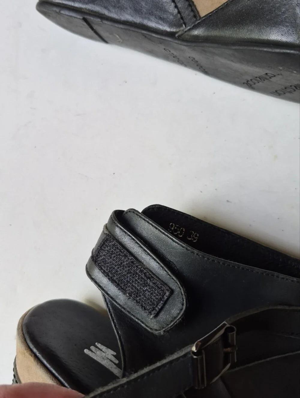 Antelope stylish black